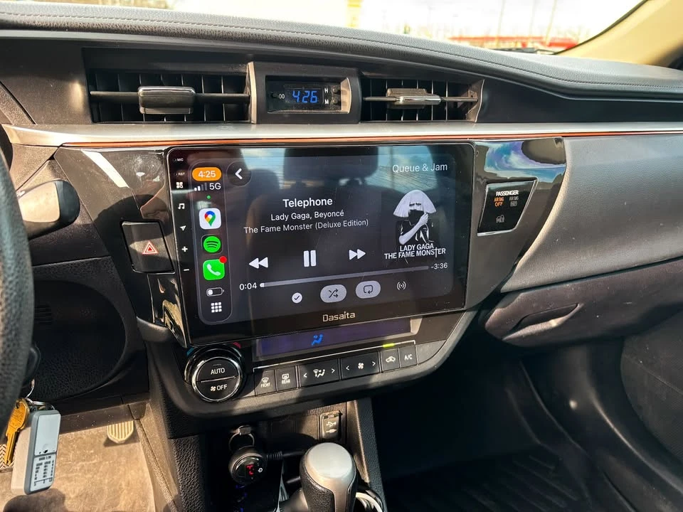 2015 Toyota Corolla 11th Gen - Image 2 of 5