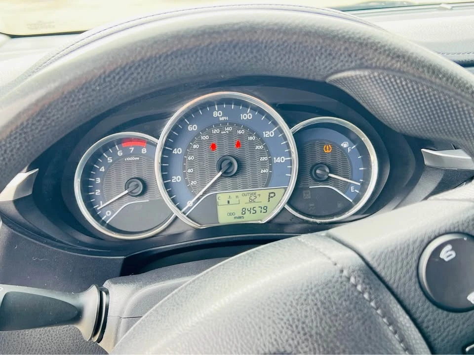 2015 Toyota Corolla 11th Gen - Image 8 of 9