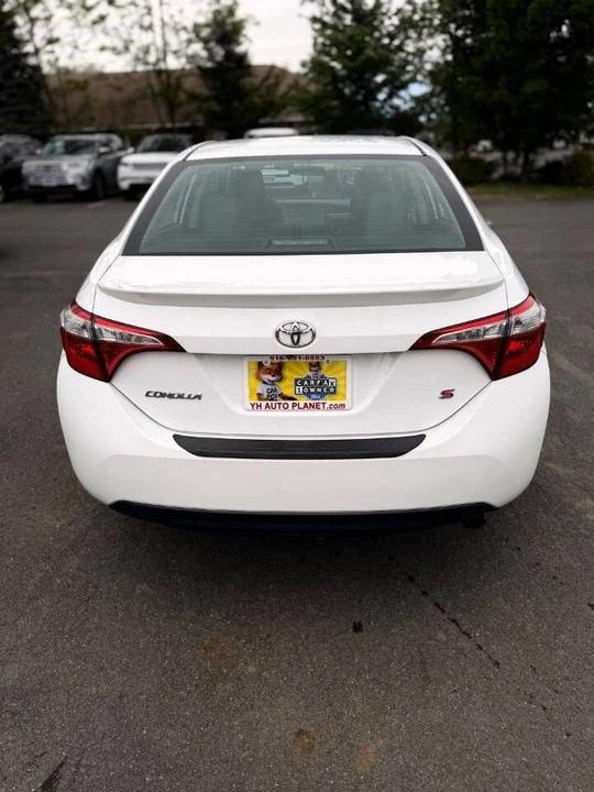 2015 Toyota Corolla 11th Gen - Image 10 of 20
