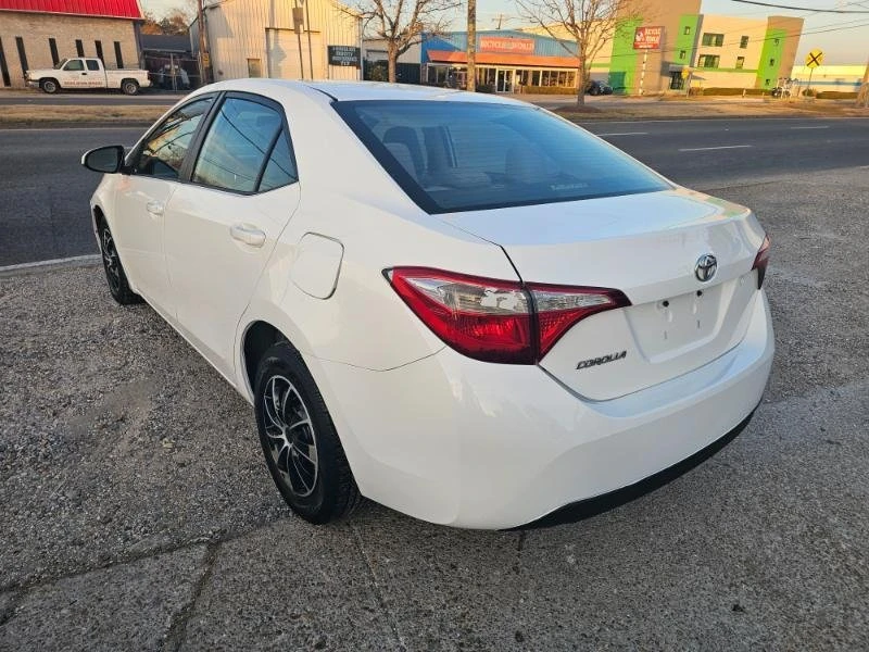 2015 Toyota Corolla 11th Gen - Image 6 of 8