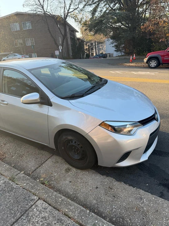 2015 Toyota Corolla 11th Gen - Image 2 of 9