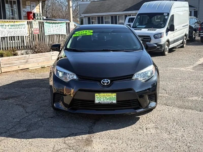 2015 Toyota Corolla 11th Gen - Image 2 of 12