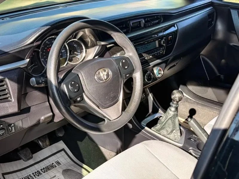 2015 Toyota Corolla 11th Gen - Image 9 of 12