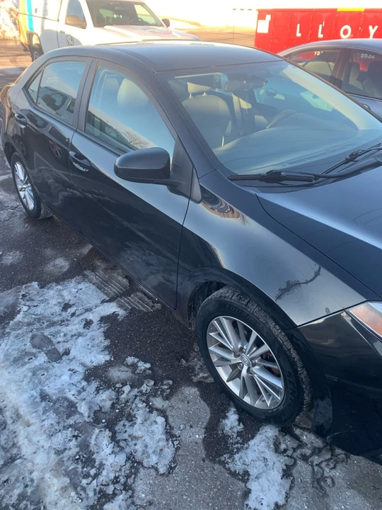 2015 Toyota Corolla 11th Gen - Image 14 of 21