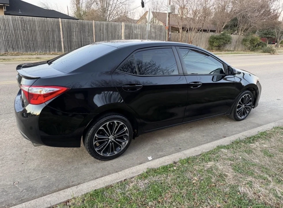 2015 Toyota Corolla 11th Gen - Image 4 of 11