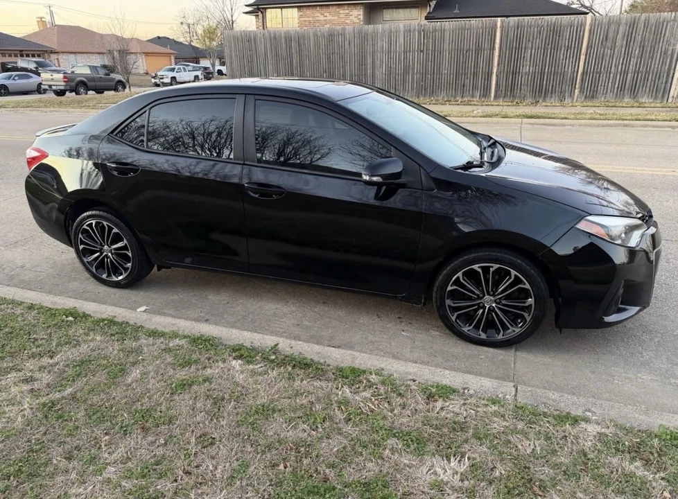 2015 Toyota Corolla 11th Gen - Image 3 of 11