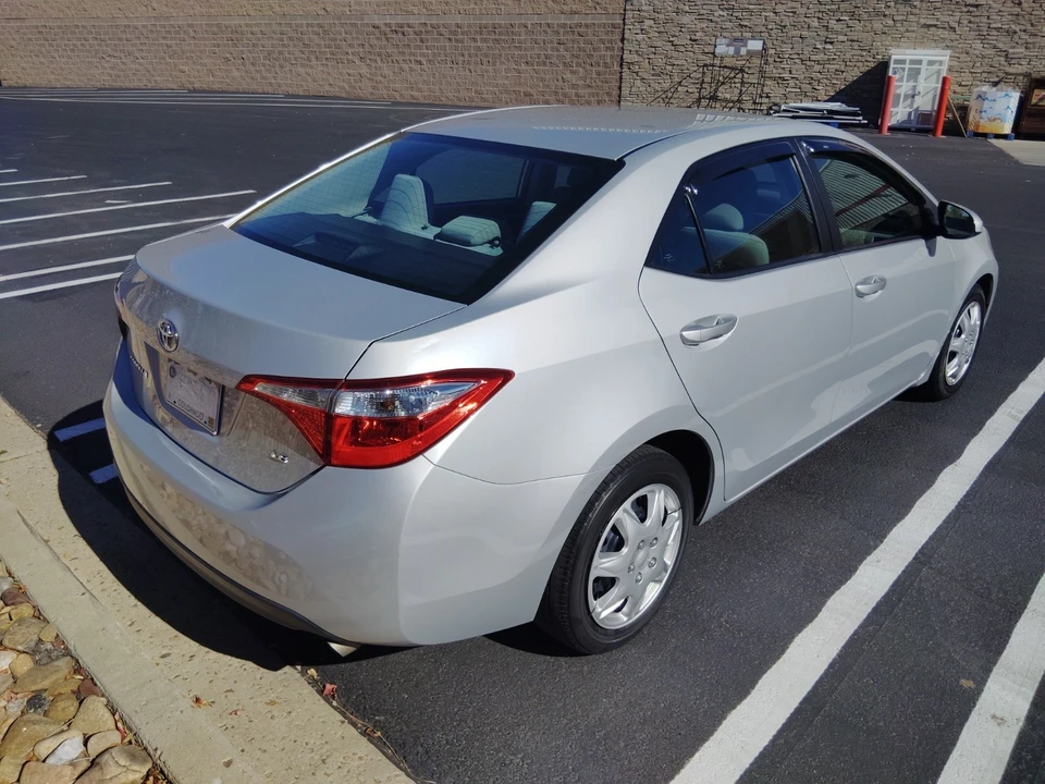 2015 Toyota Corolla 11th Gen - Image 7 of 18