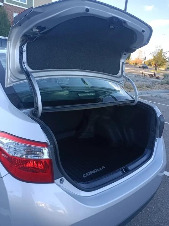 2015 Toyota Corolla 11th Gen - Image 8 of 18