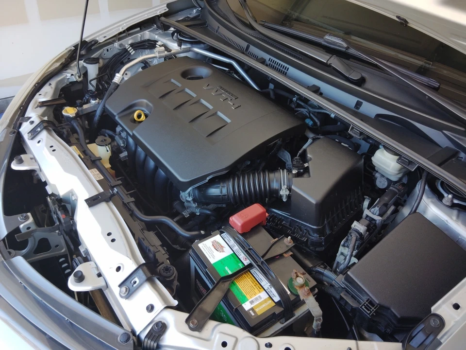 2015 Toyota Corolla 11th Gen - Image 13 of 18