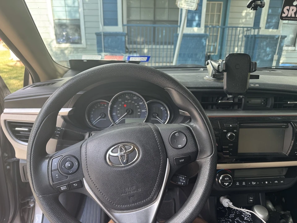 2015 Toyota Corolla 11th Gen - Image 8 of 10