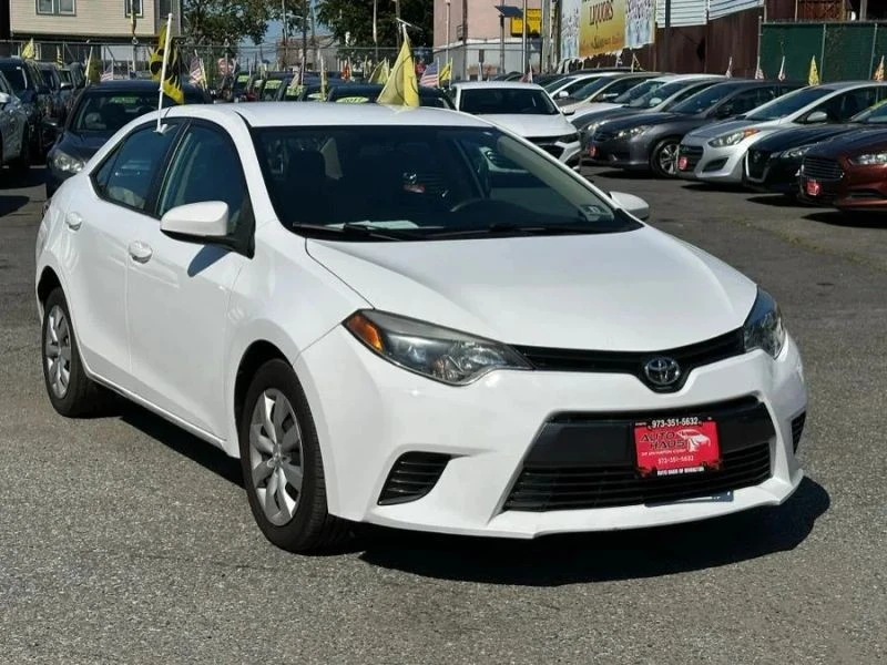 2015 Toyota Corolla 11th Gen - Image 3 of 12