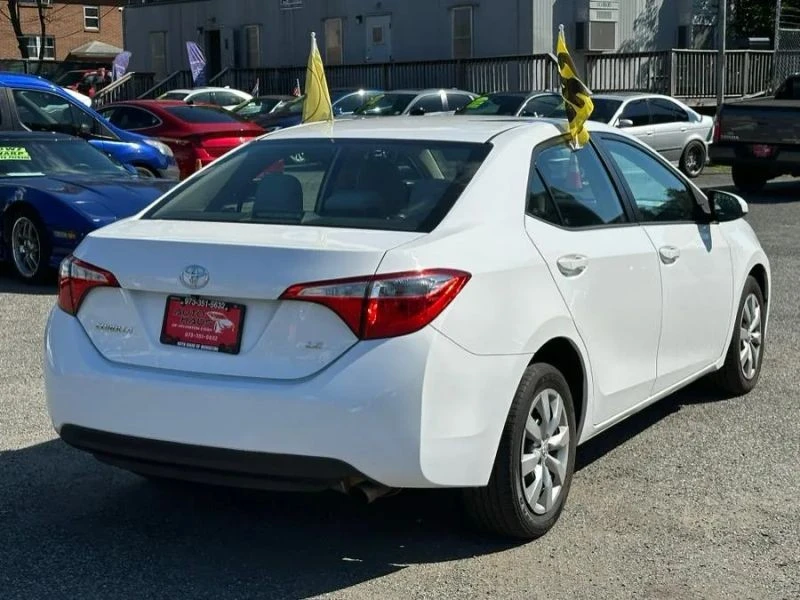 2015 Toyota Corolla 11th Gen - Image 4 of 12