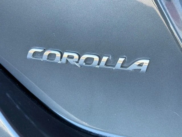 2015 Toyota Corolla 11th Gen - Image 15 of 21