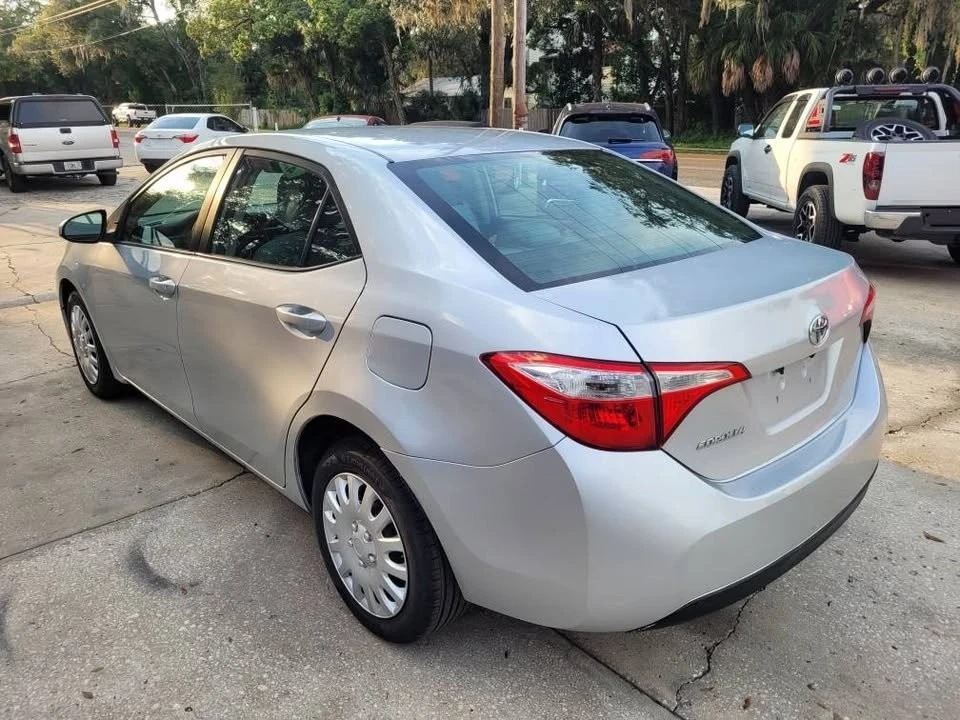 2015 Toyota Corolla 11th Gen - Image 5 of 12