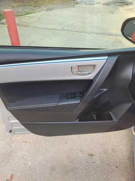 2015 Toyota Corolla 11th Gen - Image 7 of 12