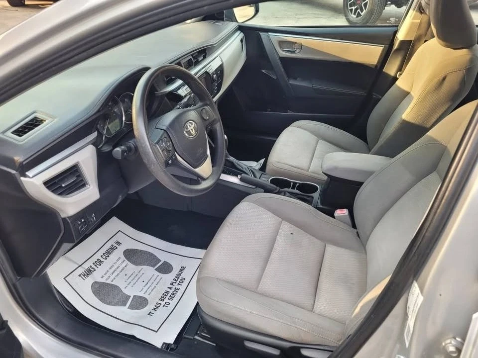 2015 Toyota Corolla 11th Gen - Image 6 of 12