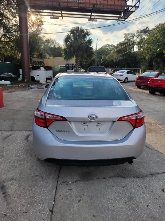2015 Toyota Corolla 11th Gen - Image 4 of 12