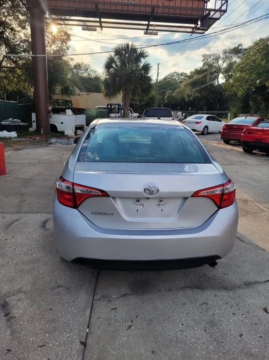 2015 Toyota Corolla 11th Gen - Image 4 of 12