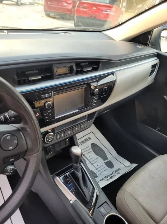 2015 Toyota Corolla 11th Gen - Image 8 of 12