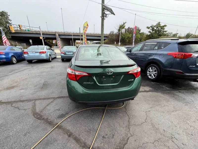 2015 Toyota Corolla 11th Gen - Image 11 of 12