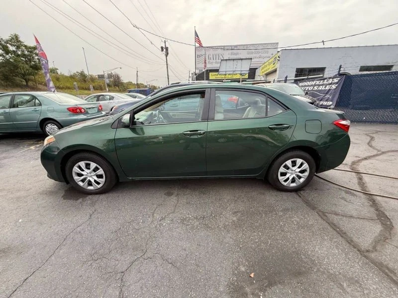 2015 Toyota Corolla 11th Gen - Image 7 of 12