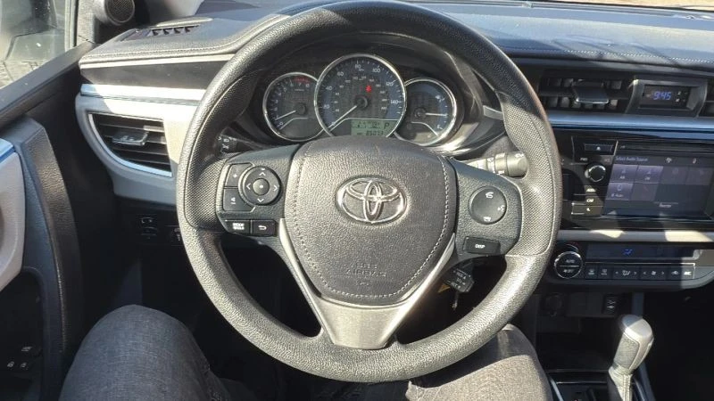 2015 Toyota Corolla 11th Gen - Image 10 of 12