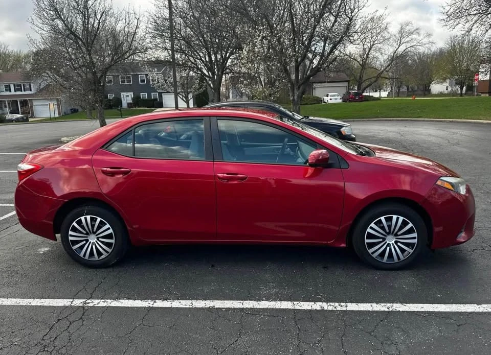 2015 Toyota Corolla 11th Gen - Image 3 of 4