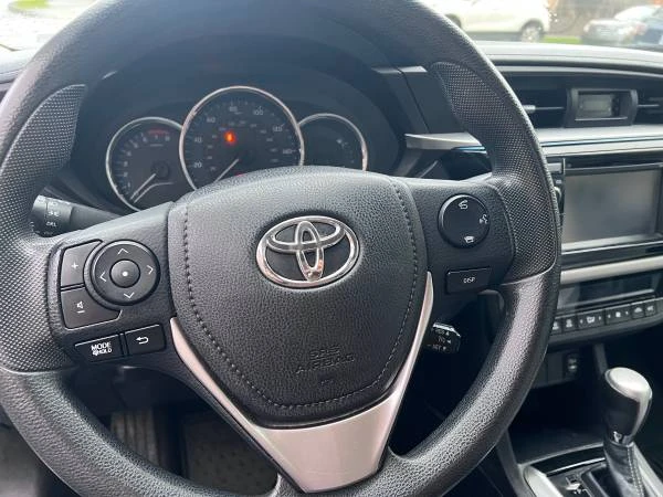 2015 Toyota Corolla 11th Gen - Image 16 of 21