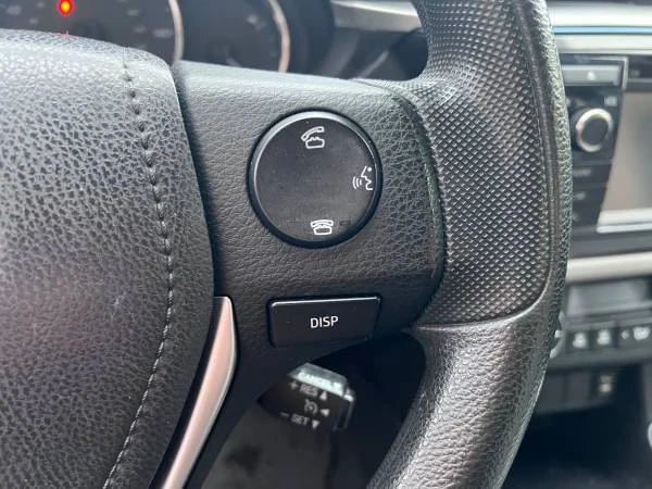 2015 Toyota Corolla 11th Gen - Image 18 of 21