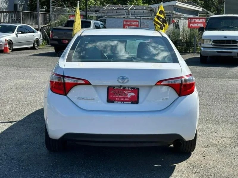 2015 Toyota Corolla 11th Gen - Image 5 of 12