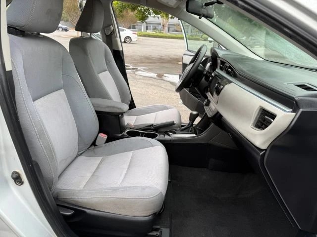 2015 Toyota Corolla 11th Gen - Image 17 of 21