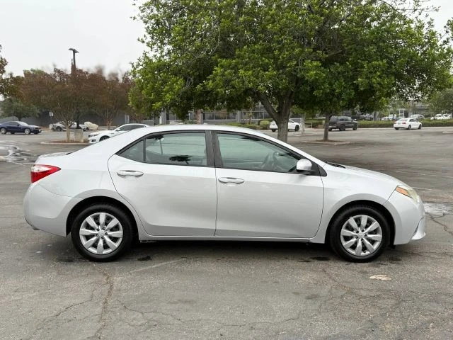 2015 Toyota Corolla 11th Gen - Image 4 of 21