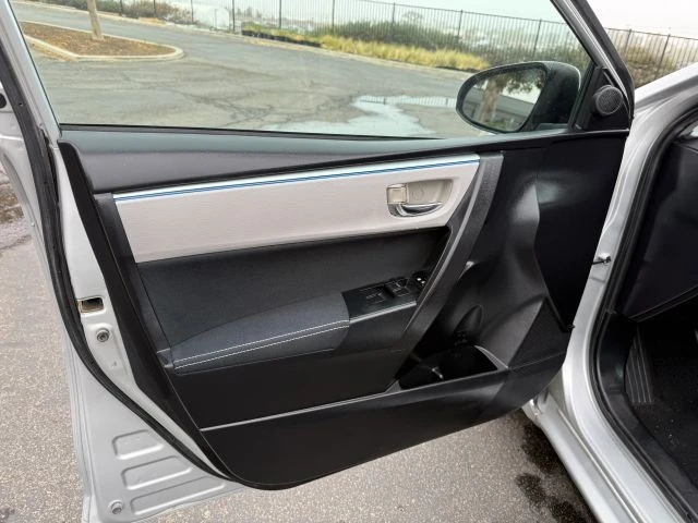 2015 Toyota Corolla 11th Gen - Image 13 of 21