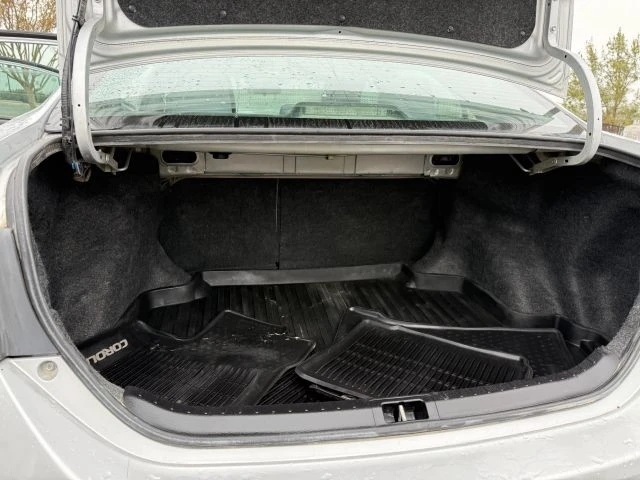 2015 Toyota Corolla 11th Gen - Image 16 of 21