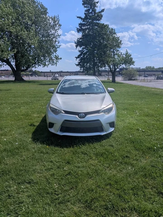 2015 Toyota Corolla 11th Gen - Image 2 of 14
