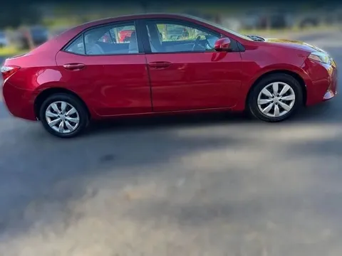 2015 Toyota Corolla 11th Gen - Image 4 of 18