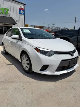 2015 Toyota Corolla 11th Gen - Image 3 of 10