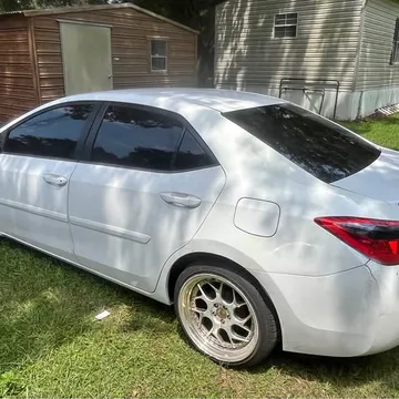 2015 Toyota Corolla LE Sedan 4D
