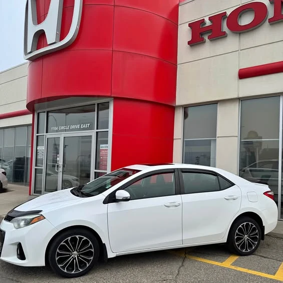 2015 Toyota Corolla - Image 1 of 1