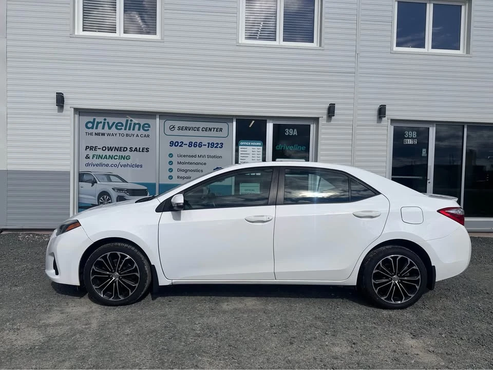 2015 Toyota Corolla 11th Gen - Image 8 of 15