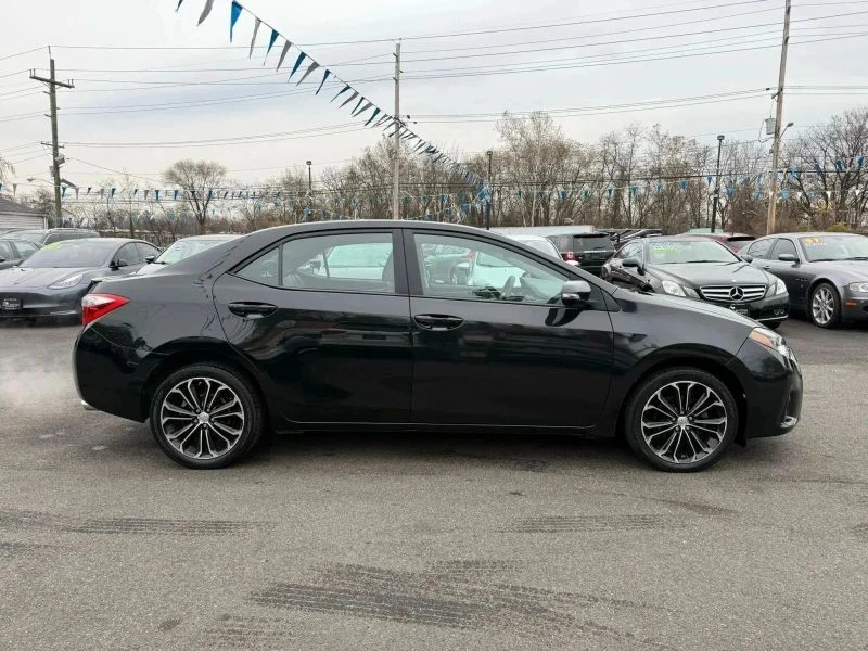 2015 Toyota Corolla 11th Gen - Image 11 of 12