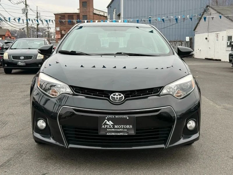 2015 Toyota Corolla 11th Gen - Image 2 of 12