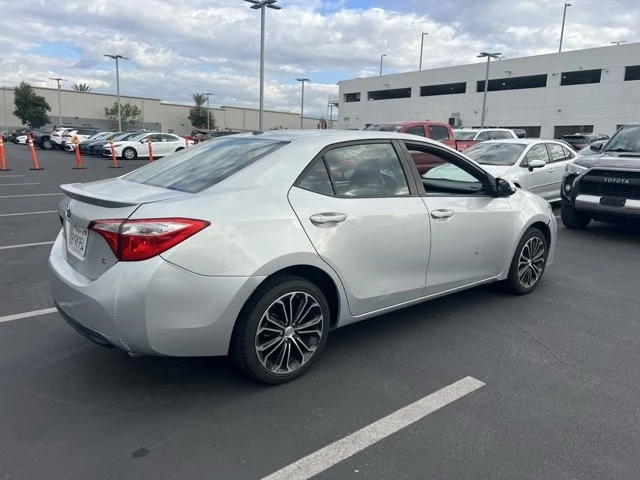 2015 Toyota Corolla 11th Gen - Image 5 of 9