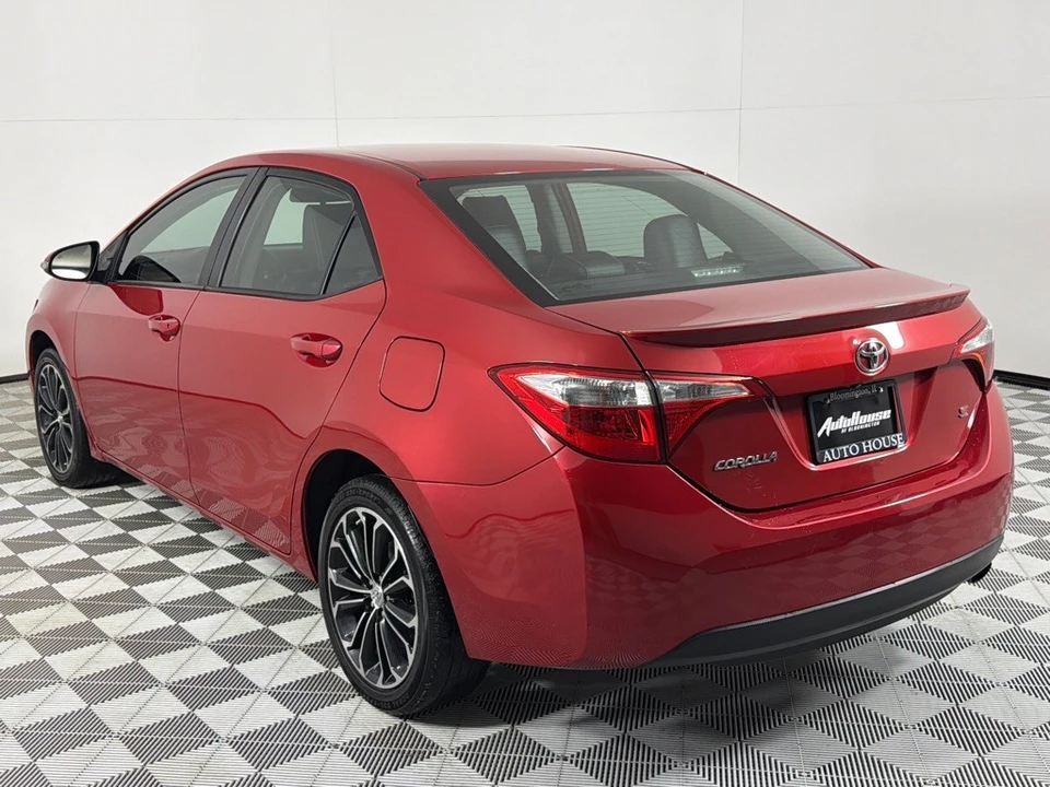 2015 Toyota Corolla 11th Gen - Image 6 of 12