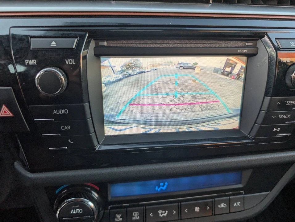 2015 Toyota Corolla 11th Gen - Image 12 of 15