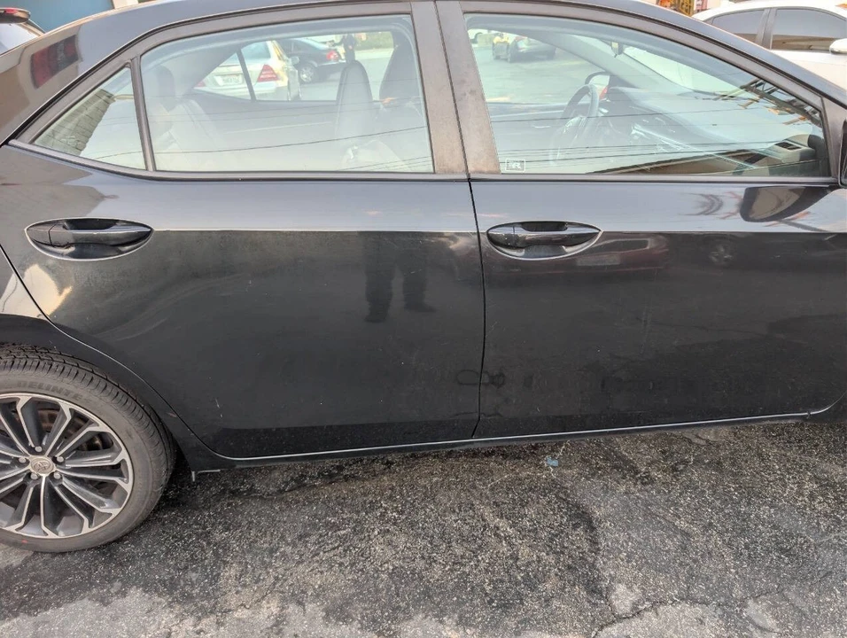 2015 Toyota Corolla 11th Gen - Image 8 of 15