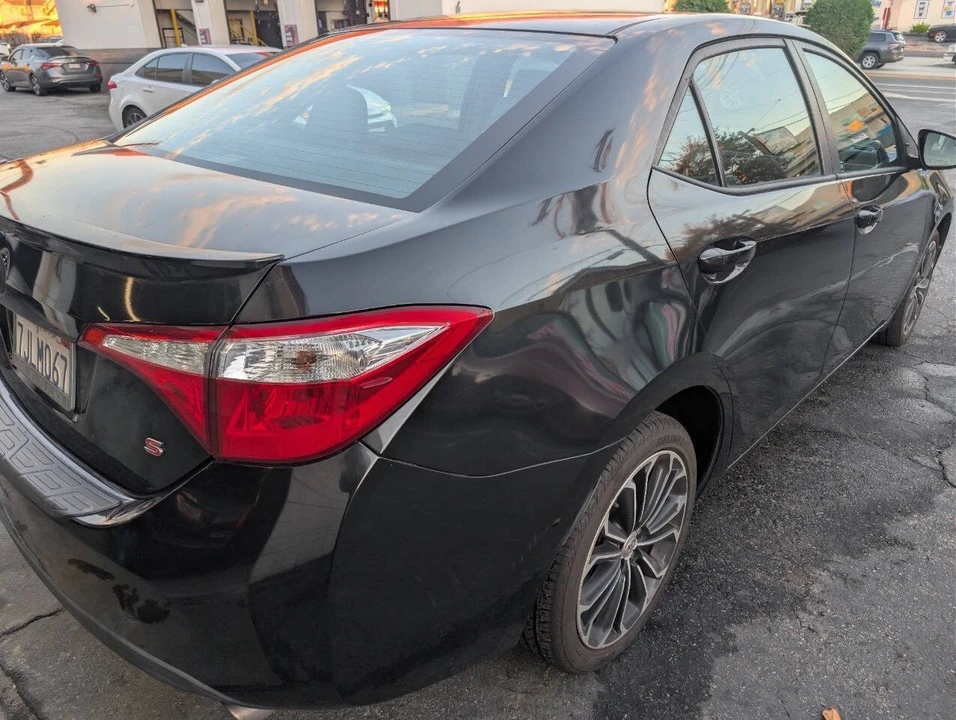 2015 Toyota Corolla 11th Gen - Image 7 of 15