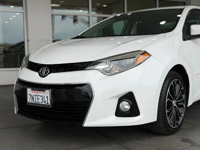 2015 Toyota Corolla 11th Gen - Image 3 of 21
