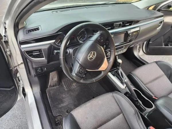 2015 Toyota Corolla 11th Gen - Image 17 of 21
