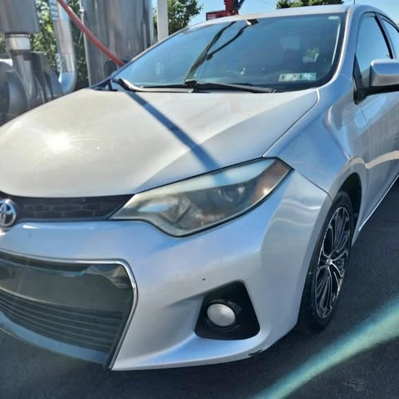 2015 Toyota Corolla 11th Gen - Image 1 of 1